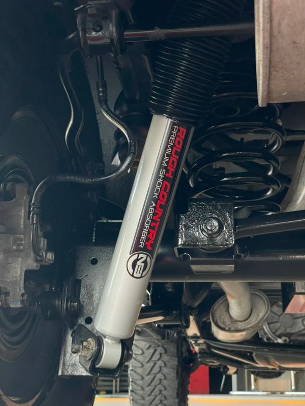 JEEP WRANGLER 3.6 75 ANOS 4X4 V6 GASOLINA 4P AUTOMÁTICO 2016/2016 CASTELLAN E TOMAZONI MOTORS CAXIAS DO SUL / Carros no Vale