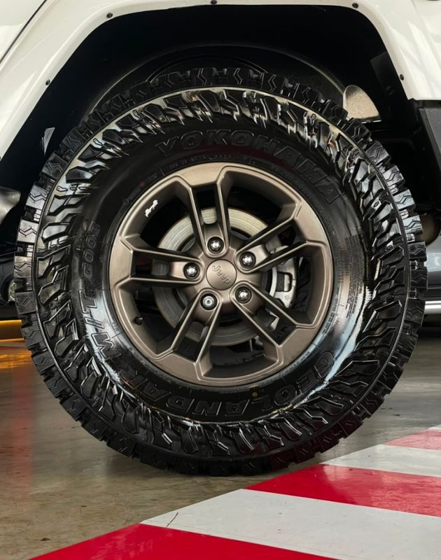 JEEP WRANGLER 3.6 75 ANOS 4X4 V6 GASOLINA 4P AUTOMÁTICO 2016/2016 CASTELLAN E TOMAZONI MOTORS CAXIAS DO SUL / Carros no Vale