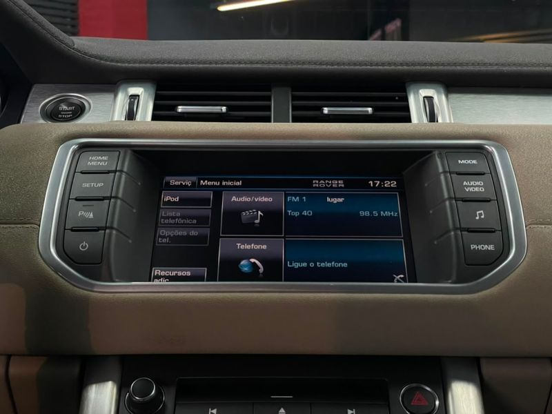 Land Rover RANGE ROVER EVOQUE 2.0 PURE 4WD 16V GASOLINA 4P AUTOMÁTICO 2012/2012 CASTELLAN E TOMAZONI MOTORS CAXIAS DO SUL / Carros no Vale Land Rover RANGE ROVER EVOQUE 2.0 PURE 4WD 16V GASOLINA 4P AUTOMÁTICO 2012/2012 CASTELLAN E TOMAZONI MOTORS CAXIAS DO SUL / Carros no Vale