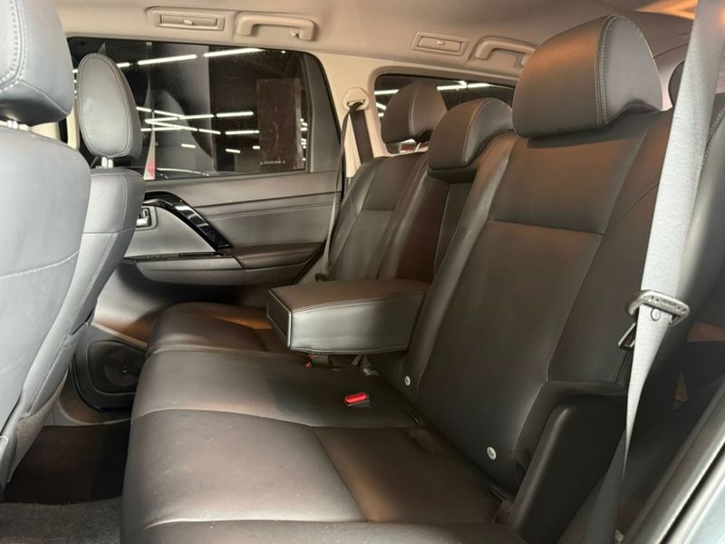 Mitsubishi PAJERO SPORT 2.4 16V MIVEC TURBO DIESEL LEGEND AWD AUTOMÁTICO 2024/2024 CASTELLAN E TOMAZONI MOTORS CAXIAS DO SUL / Carros no Vale Mitsubishi PAJERO SPORT 2.4 16V MIVEC TURBO DIESEL LEGEND AWD AUTOMÁTICO 2024/2024 CASTELLAN E TOMAZONI MOTORS CAXIAS DO SUL / Carros no Vale