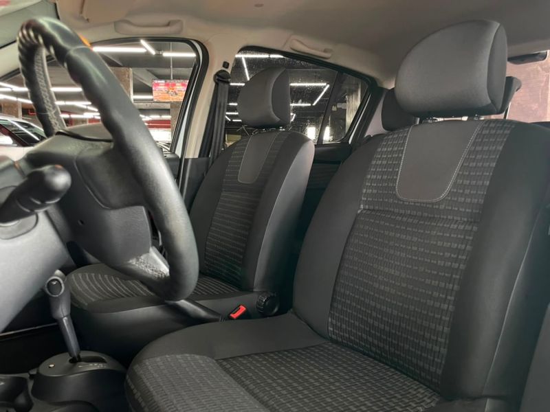 Renault SANDERO 1.6 PRIVILÉGE 16V FLEX 4P AUTOMÁTICO 2012/2012 CASTELLAN E TOMAZONI MOTORS CAXIAS DO SUL / Carros no Vale Renault SANDERO 1.6 PRIVILÉGE 16V FLEX 4P AUTOMÁTICO 2012/2012 CASTELLAN E TOMAZONI MOTORS CAXIAS DO SUL / Carros no Vale