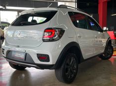 Renault SANDERO 1.6 STEPWAY RIP CURL 8V FLEX 4P AUTOMATIZADO 2015/2016 CASTELLAN E TOMAZONI MOTORS CAXIAS DO SUL / Carros no Vale