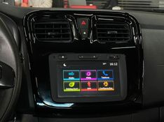 Renault SANDERO 1.6 STEPWAY RIP CURL 8V FLEX 4P AUTOMATIZADO 2015/2016 CASTELLAN E TOMAZONI MOTORS CAXIAS DO SUL / Carros no Vale