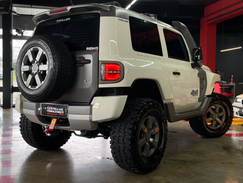 Troller T4 3.2 XLT 4X4 20V TURBO INTERCOOLER DIESEL 2P MANUAL 2016/2016 CASTELLAN E TOMAZONI MOTORS CAXIAS DO SUL / Carros no Vale Troller T4 3.2 XLT 4X4 20V TURBO INTERCOOLER DIESEL 2P MANUAL 2016/2016 CASTELLAN E TOMAZONI MOTORS CAXIAS DO SUL / Carros no Vale