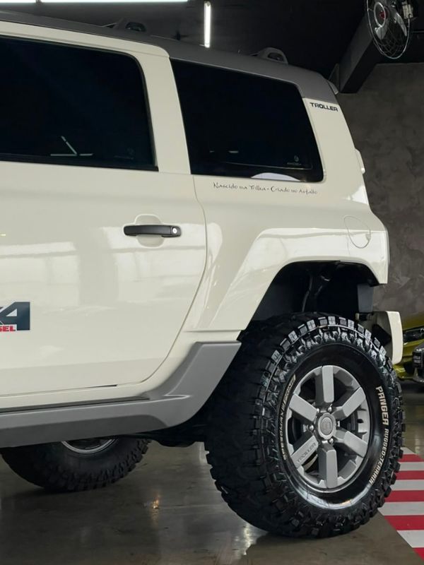 Troller T4 3.2 XLT 4X4 20V TURBO INTERCOOLER DIESEL 2P MANUAL 2016/2016 CASTELLAN E TOMAZONI MOTORS CAXIAS DO SUL / Carros no Vale Troller T4 3.2 XLT 4X4 20V TURBO INTERCOOLER DIESEL 2P MANUAL 2016/2016 CASTELLAN E TOMAZONI MOTORS CAXIAS DO SUL / Carros no Vale