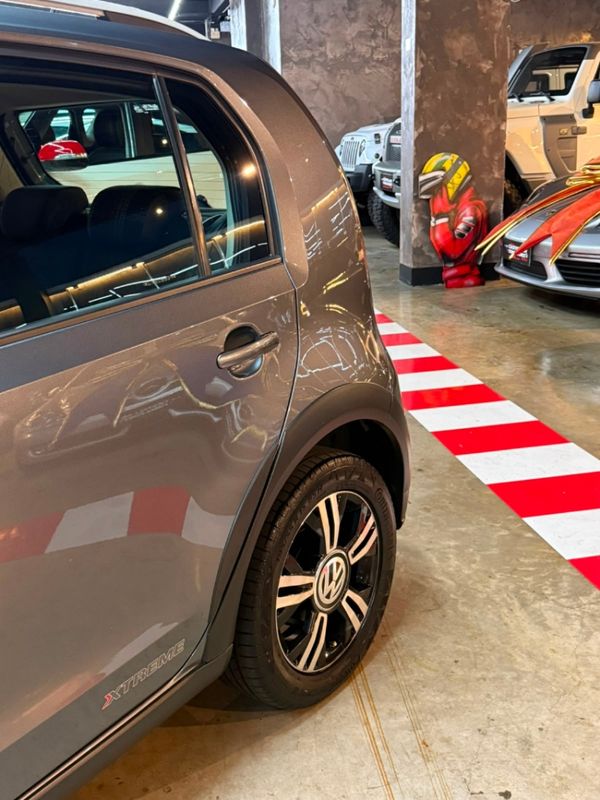 Volkswagen UP 1.0 170 TSI TOTAL FLEX XTREME 4P MANUAL 2019/2020 CASTELLAN E TOMAZONI MOTORS CAXIAS DO SUL / Carros no Vale