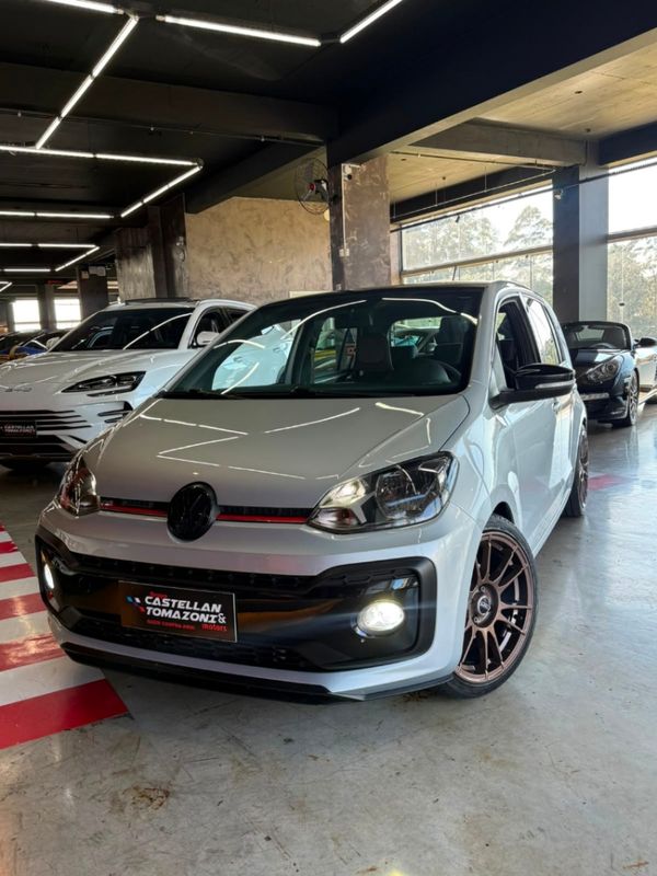 Volkswagen UP 1.0 TSI MOVE UP 12V FLEX 4P MANUAL 2017/2018 CASTELLAN E TOMAZONI MOTORS CAXIAS DO SUL / Carros no Vale Volkswagen UP 1.0 TSI MOVE UP 12V FLEX 4P MANUAL 2017/2018 CASTELLAN E TOMAZONI MOTORS CAXIAS DO SUL / Carros no Vale