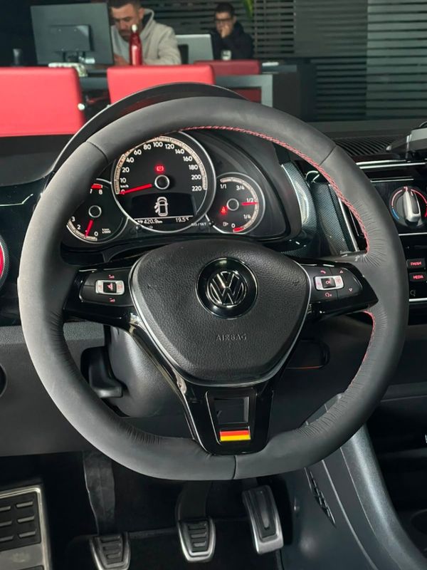 Volkswagen UP 1.0 TSI PEPPER 12V FLEX 4P MANUAL 2018/2018 CASTELLAN E TOMAZONI MOTORS CAXIAS DO SUL / Carros no Vale Volkswagen UP 1.0 TSI PEPPER 12V FLEX 4P MANUAL 2018/2018 CASTELLAN E TOMAZONI MOTORS CAXIAS DO SUL / Carros no Vale