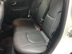 JEEP RENEGADE 1.3 T270 TURBO FLEX S 4X4 AT9 2023/2023 DRSUL SEMINOVOS CAXIAS DO SUL – LAJEADO – SANTA CRUZ DO SUL / Carros no Vale