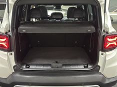 JEEP RENEGADE 1.3 T270 TURBO FLEX S 4X4 AT9 2023/2023 DRSUL SEMINOVOS CAXIAS DO SUL – LAJEADO – SANTA CRUZ DO SUL / Carros no Vale