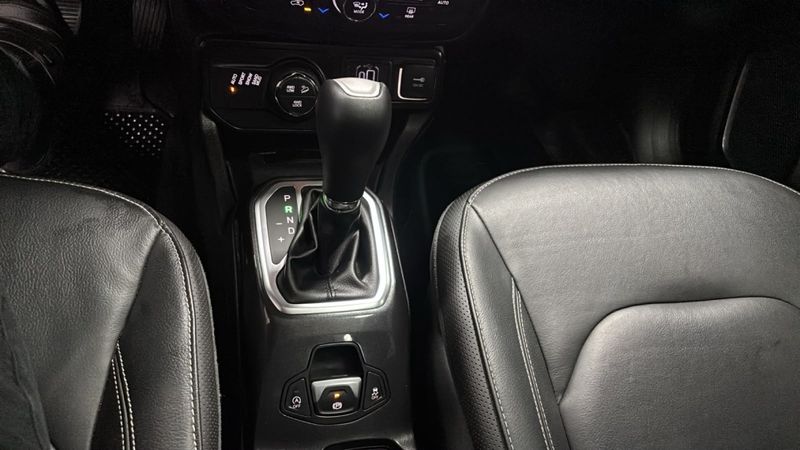 JEEP RENEGADE 1.3 T270 TURBO FLEX S 4X4 AT9 2023/2023 DRSUL SEMINOVOS CAXIAS DO SUL – LAJEADO – SANTA CRUZ DO SUL / Carros no Vale JEEP RENEGADE 1.3 T270 TURBO FLEX S 4X4 AT9 2023/2023 DRSUL SEMINOVOS CAXIAS DO SUL – LAJEADO – SANTA CRUZ DO SUL / Carros no Vale