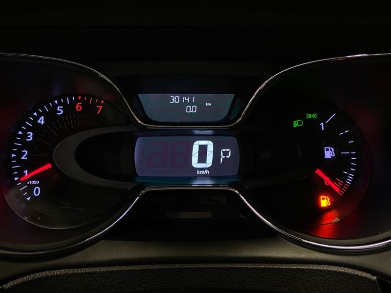 Renault CAPTUR 1.3 TCE FLEX ICONIC X-TRONIC 2023/2024 DRSUL SEMINOVOS CAXIAS DO SUL – LAJEADO – SANTA CRUZ DO SUL / Carros no Vale