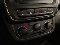 Renault KWID 1.0 12V SCE FLEX ZEN MANUAL 2023/2024 DRSUL SEMINOVOS CAXIAS DO SUL – LAJEADO – SANTA CRUZ DO SUL / Carros no Vale