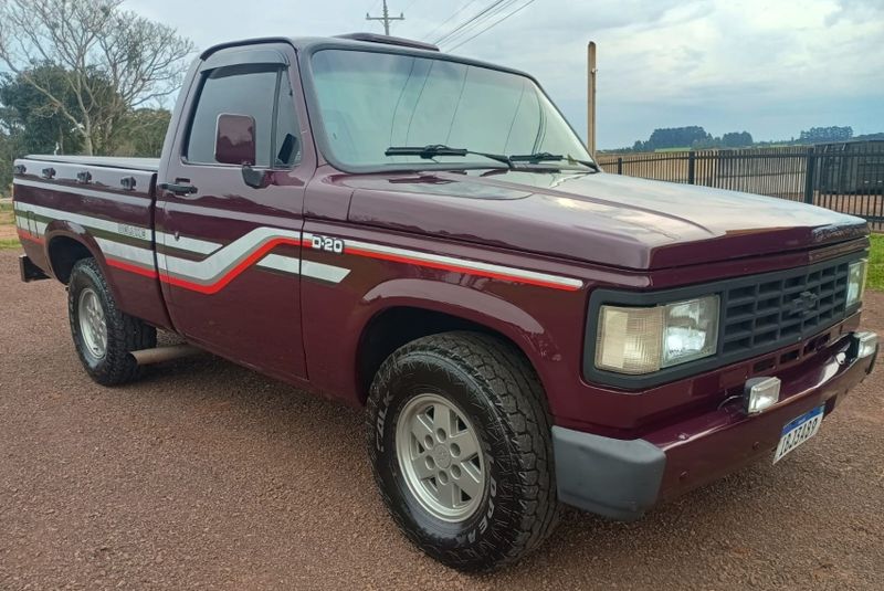Chevrolet D20 4.0 CUSTOM S CS 8V DIESEL 2P MANUAL 1992/1992 CAMINHÕES & CAMIONETAS PASSO FUNDO / Carros no Vale