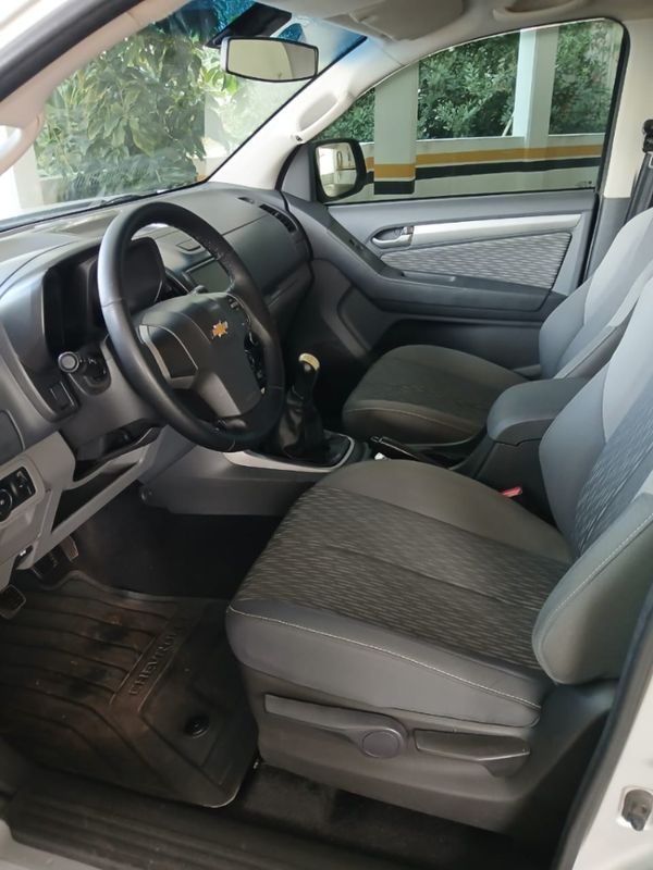Chevrolet S10 2.5 LT 4X2 CD 16V FLEX 4P MANUAL 2015/2016 CAMINHÕES & CAMIONETAS PASSO FUNDO / Carros no Vale