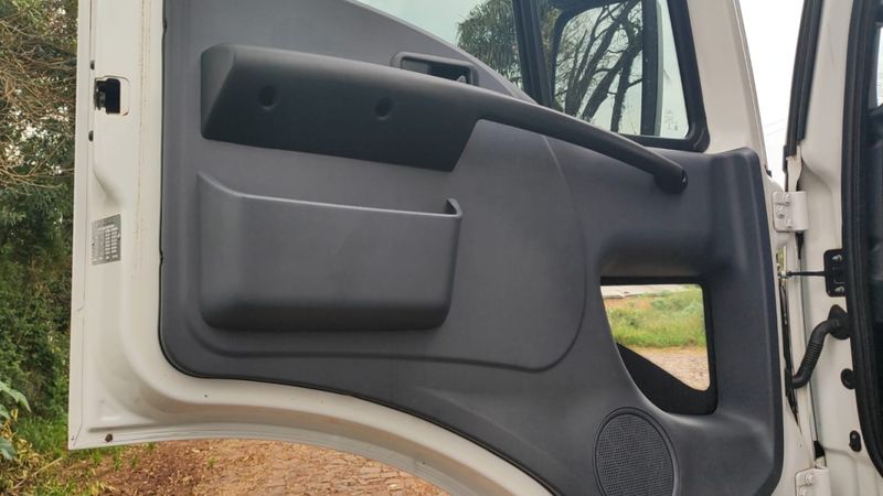 Ford Cargo 2629 E 6×4 Turbo + Hercules 24000 2019/2019 CAMINHÕES & CAMIONETAS PASSO FUNDO / Carros no Vale Ford Cargo 2629 E 6×4 Turbo + Hercules 24000 2019/2019 CAMINHÕES & CAMIONETAS PASSO FUNDO / Carros no Vale
