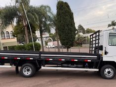 Ford Cargo 816 S Turbo (E5) 2012/2013 CAMINHÕES & CAMIONETAS PASSO FUNDO / Carros no Vale