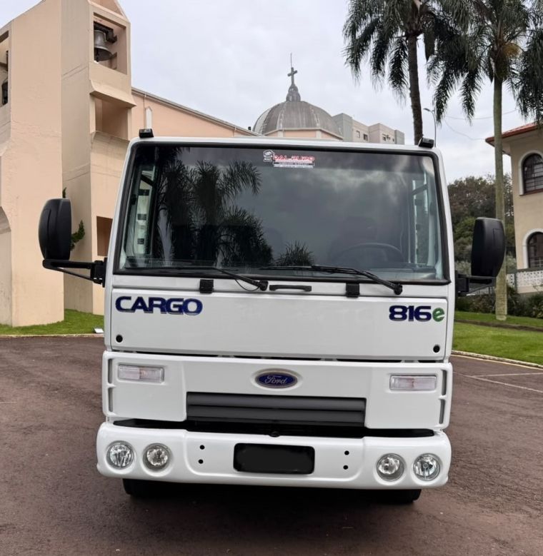 Ford Cargo 816 S Turbo (E5) 2012/2013 CAMINHÕES & CAMIONETAS PASSO FUNDO / Carros no Vale Ford Cargo 816 S Turbo (E5) 2012/2013 CAMINHÕES & CAMIONETAS PASSO FUNDO / Carros no Vale