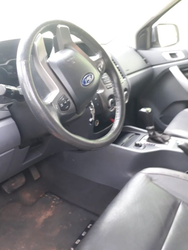 Ford RANGER 3.2 LIMITED 4X4 CD 20V DIESEL 4P AUTOMÁTICO 2013/2014 CAMINHÕES & CAMIONETAS PASSO FUNDO / Carros no Vale Ford RANGER 3.2 LIMITED 4X4 CD 20V DIESEL 4P AUTOMÁTICO 2013/2014 CAMINHÕES & CAMIONETAS PASSO FUNDO / Carros no Vale