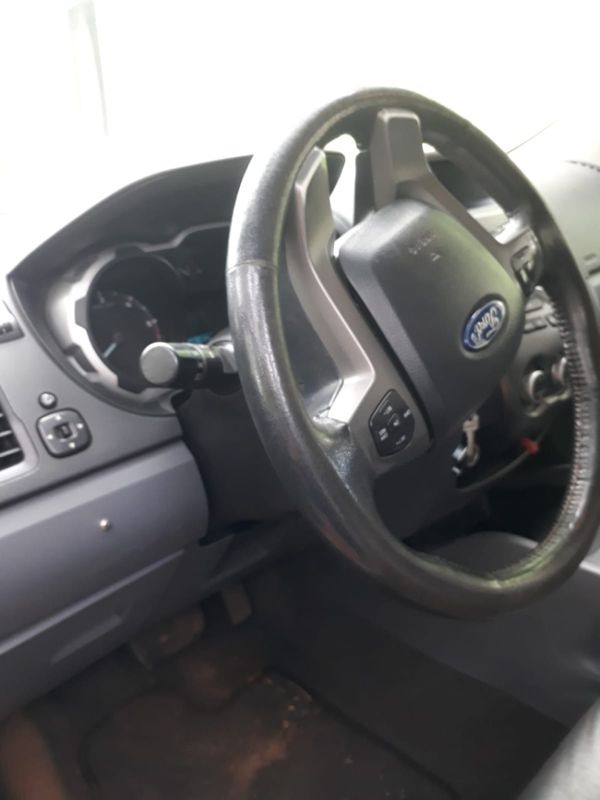 Ford RANGER 3.2 LIMITED 4X4 CD 20V DIESEL 4P AUTOMÁTICO 2013/2014 CAMINHÕES & CAMIONETAS PASSO FUNDO / Carros no Vale Ford RANGER 3.2 LIMITED 4X4 CD 20V DIESEL 4P AUTOMÁTICO 2013/2014 CAMINHÕES & CAMIONETAS PASSO FUNDO / Carros no Vale