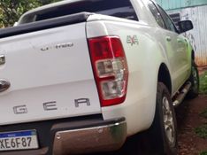 Ford RANGER 3.2 LIMITED 4X4 CD 20V DIESEL 4P AUTOMÁTICO 2013/2014 CAMINHÕES & CAMIONETAS PASSO FUNDO / Carros no Vale