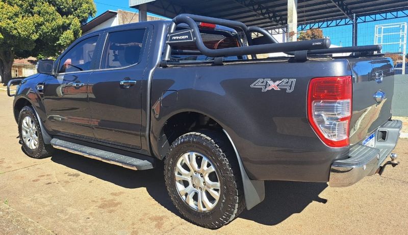 Ford RANGER 3.2 XLT 4X4 CD 20V DIESEL 4P AUTOMÁTICO 2019/2019 CAMINHÕES & CAMIONETAS PASSO FUNDO / Carros no Vale Ford RANGER 3.2 XLT 4X4 CD 20V DIESEL 4P AUTOMÁTICO 2019/2019 CAMINHÕES & CAMIONETAS PASSO FUNDO / Carros no Vale