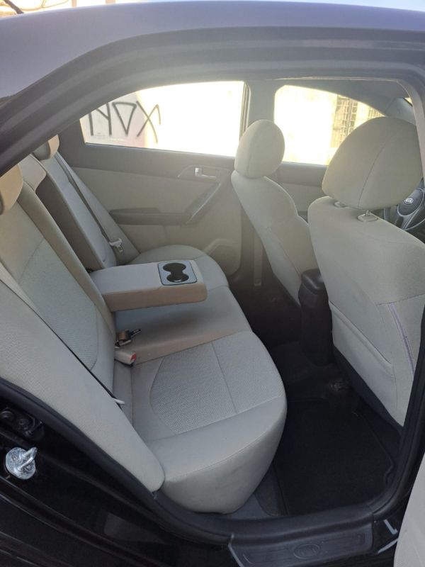 KIA CERATO 1.6 E.213 SEDAN 16V GASOLINA 4P MANUAL 2009/2010 CAMINHÕES & CAMIONETAS PASSO FUNDO / Carros no Vale
