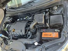 KIA CERATO 1.6 E.213 SEDAN 16V GASOLINA 4P MANUAL 2009/2010 CAMINHÕES & CAMIONETAS PASSO FUNDO / Carros no Vale