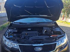 KIA CERATO 1.6 E.213 SEDAN 16V GASOLINA 4P MANUAL 2009/2010 CAMINHÕES & CAMIONETAS PASSO FUNDO / Carros no Vale