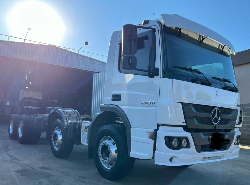Mercedes-Benz Atego 2430 Bi Truck Chassi 2015/2016 CAMINHÕES & CAMIONETAS PASSO FUNDO / Carros no Vale Mercedes-Benz Atego 2430 Bi Truck Chassi 2015/2016 CAMINHÕES & CAMIONETAS PASSO FUNDO / Carros no Vale