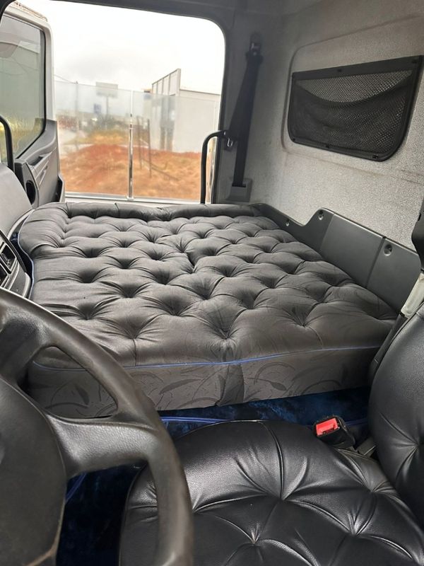 Mercedes-Benz Atego 2430 Bi Truck Chassi 2015/2016 CAMINHÕES & CAMIONETAS PASSO FUNDO / Carros no Vale Mercedes-Benz Atego 2430 Bi Truck Chassi 2015/2016 CAMINHÕES & CAMIONETAS PASSO FUNDO / Carros no Vale