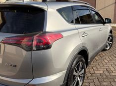 Toyota RAV4 2.0 16V GASOLINA 4P AUTOMÁTICO 2017/2018 CAMINHÕES & CAMIONETAS PASSO FUNDO / Carros no Vale