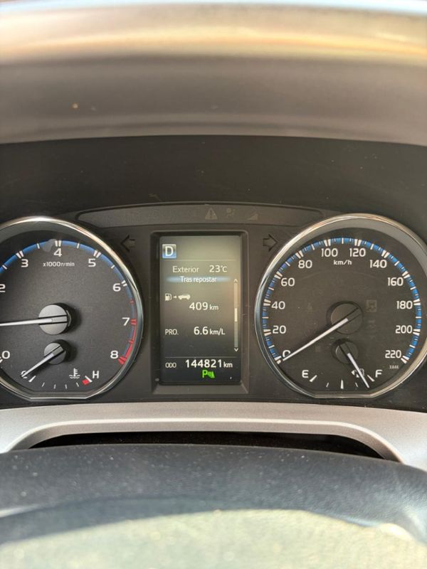 Toyota RAV4 2.0 16V GASOLINA 4P AUTOMÁTICO 2017/2018 CAMINHÕES & CAMIONETAS PASSO FUNDO / Carros no Vale Toyota RAV4 2.0 16V GASOLINA 4P AUTOMÁTICO 2017/2018 CAMINHÕES & CAMIONETAS PASSO FUNDO / Carros no Vale