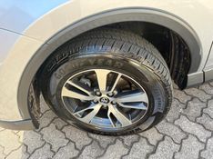 Toyota RAV4 2.0 16V GASOLINA 4P AUTOMÁTICO 2017/2018 CAMINHÕES & CAMIONETAS PASSO FUNDO / Carros no Vale