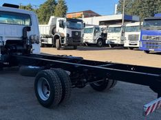 Volkswagen 8120 8-120/8-120 Euro3 Worker 2p Chassi 2002/2002 CAMINHÕES & CAMIONETAS PASSO FUNDO / Carros no Vale