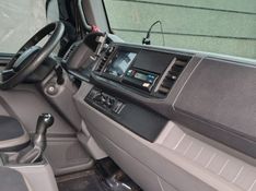 Volkswagen Delivery Express Delivery DRC 4-150 Baú 2018/2019 CAMINHÕES & CAMIONETAS PASSO FUNDO / Carros no Vale