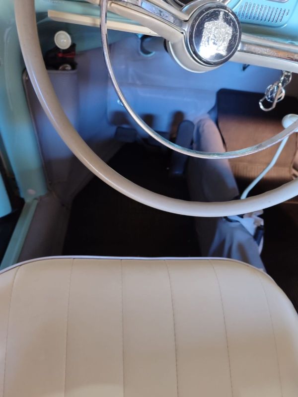 Volkswagen FUSCA 1.2 8V GASOLINA 2P MANUAL 1963/1963 CAMINHÕES & CAMIONETAS PASSO FUNDO / Carros no Vale