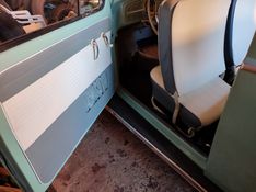 Volkswagen FUSCA 1.2 8V GASOLINA 2P MANUAL 1963/1963 CAMINHÕES & CAMIONETAS PASSO FUNDO / Carros no Vale