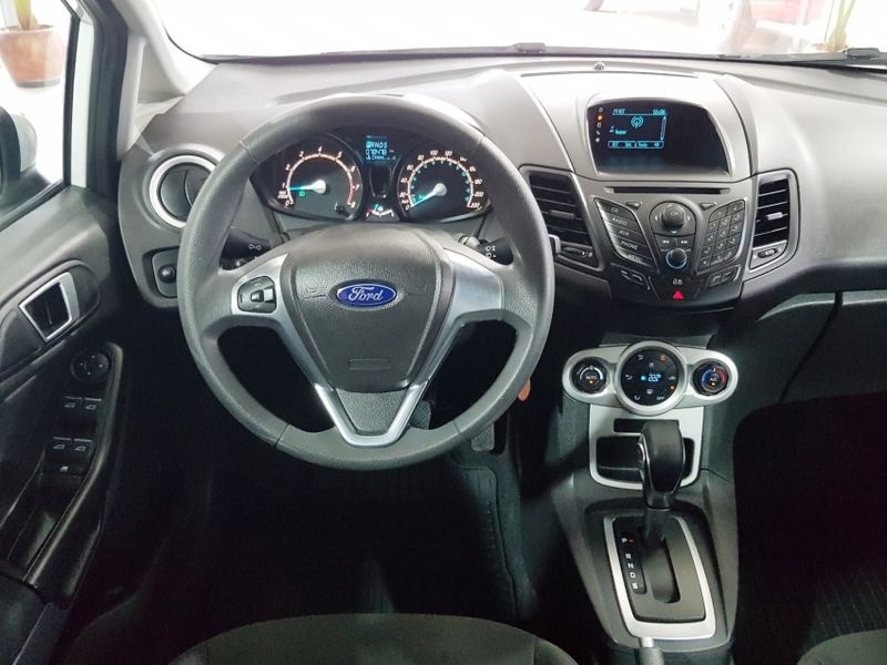Ford FIESTA 1.6 SE HATCH 16V FLEX 4P POWERSHIFT 2015/2016 ADVANT AUTOMÓVEIS CAXIAS DO SUL / Carros no Vale Ford FIESTA 1.6 SE HATCH 16V FLEX 4P POWERSHIFT 2015/2016 ADVANT AUTOMÓVEIS CAXIAS DO SUL / Carros no Vale