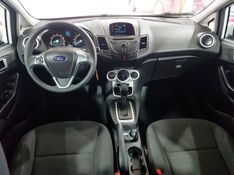 Ford FIESTA 1.6 SE HATCH 16V FLEX 4P POWERSHIFT 2015/2016 ADVANT AUTOMÓVEIS CAXIAS DO SUL / Carros no Vale