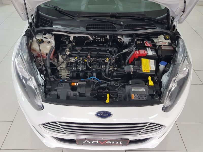 Ford FIESTA 1.6 SE HATCH 16V FLEX 4P POWERSHIFT 2015/2016 ADVANT AUTOMÓVEIS CAXIAS DO SUL / Carros no Vale Ford FIESTA 1.6 SE HATCH 16V FLEX 4P POWERSHIFT 2015/2016 ADVANT AUTOMÓVEIS CAXIAS DO SUL / Carros no Vale