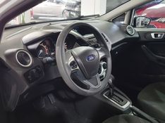 Ford FIESTA 1.6 SE HATCH 16V FLEX 4P POWERSHIFT 2015/2016 ADVANT AUTOMÓVEIS CAXIAS DO SUL / Carros no Vale