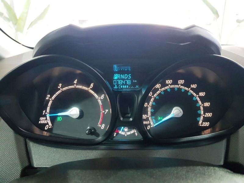 Ford FIESTA 1.6 SE HATCH 16V FLEX 4P POWERSHIFT 2015/2016 ADVANT AUTOMÓVEIS CAXIAS DO SUL / Carros no Vale Ford FIESTA 1.6 SE HATCH 16V FLEX 4P POWERSHIFT 2015/2016 ADVANT AUTOMÓVEIS CAXIAS DO SUL / Carros no Vale