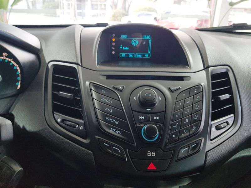 Ford FIESTA 1.6 SE HATCH 16V FLEX 4P POWERSHIFT 2015/2016 ADVANT AUTOMÓVEIS CAXIAS DO SUL / Carros no Vale Ford FIESTA 1.6 SE HATCH 16V FLEX 4P POWERSHIFT 2015/2016 ADVANT AUTOMÓVEIS CAXIAS DO SUL / Carros no Vale
