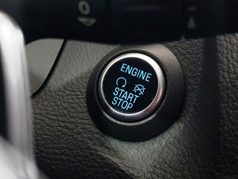 Ford FOCUS 2.0 TITANIUM 16V FLEX 4P POWERSHIFT 2015/2016 ADVANT AUTOMÓVEIS CAXIAS DO SUL / Carros no Vale Ford FOCUS 2.0 TITANIUM 16V FLEX 4P POWERSHIFT 2015/2016 ADVANT AUTOMÓVEIS CAXIAS DO SUL / Carros no Vale