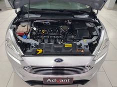 Ford FOCUS 2.0 TITANIUM 16V FLEX 4P POWERSHIFT 2015/2016 ADVANT AUTOMÓVEIS CAXIAS DO SUL / Carros no Vale
