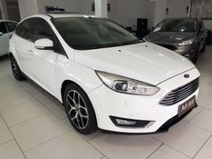 Ford FOCUS 2.0 TITANIUM PLUS 16V FLEX 4P POWERSHIFT 2017/2018 ADVANT AUTOMÓVEIS CAXIAS DO SUL / Carros no Vale