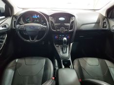 Ford FOCUS 2.0 TITANIUM PLUS 16V FLEX 4P POWERSHIFT 2017/2018 ADVANT AUTOMÓVEIS CAXIAS DO SUL / Carros no Vale