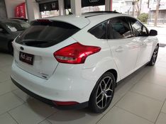 Ford FOCUS 2.0 TITANIUM PLUS 16V FLEX 4P POWERSHIFT 2017/2018 ADVANT AUTOMÓVEIS CAXIAS DO SUL / Carros no Vale
