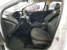 Ford FOCUS 2.0 TITANIUM PLUS 16V FLEX 4P POWERSHIFT 2017/2018 ADVANT AUTOMÓVEIS CAXIAS DO SUL / Carros no Vale